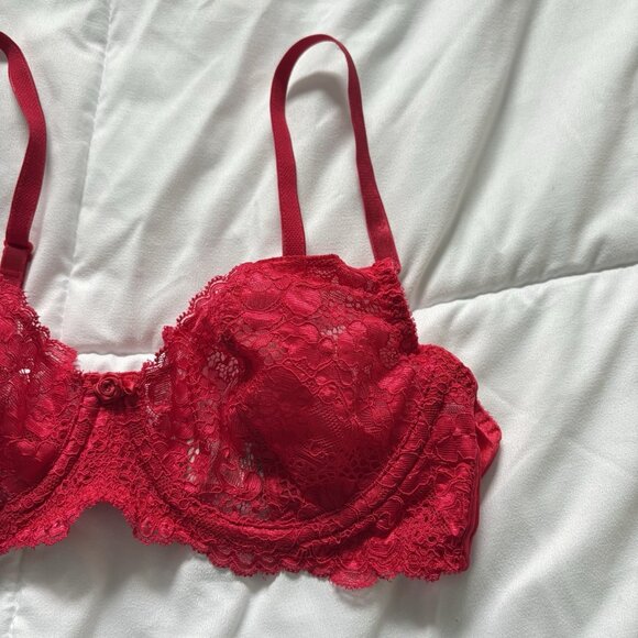 Vintage 90s Y2K Victoria's Secret Unlined Bra 36B Red Lace Nylon Rose Floral - Picture 3 of 9